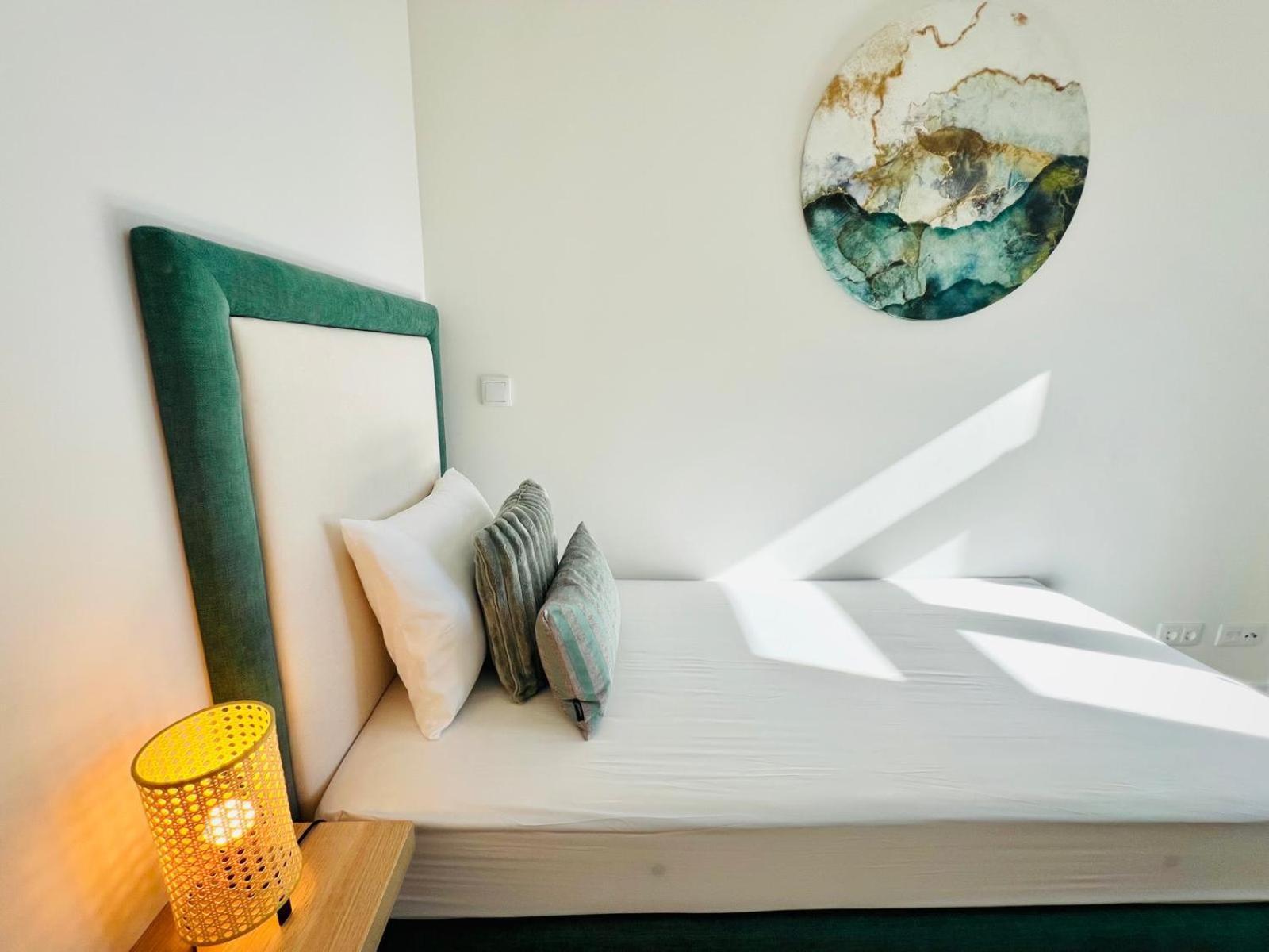 Апартаменты Lisbon Ata Chic Flats Executive Экстерьер фото